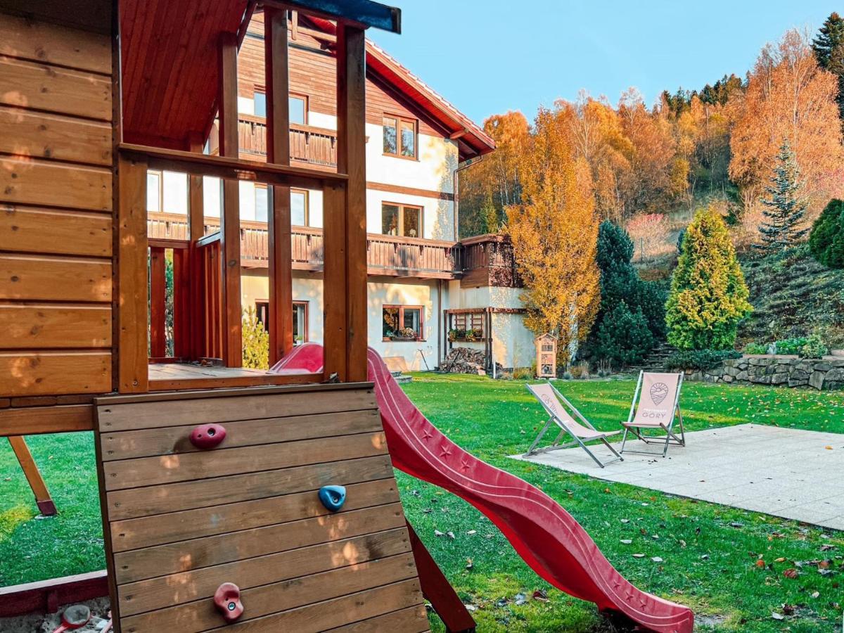 シュチルク Przystanek Gory Bed & Breakfast エクステリア 写真