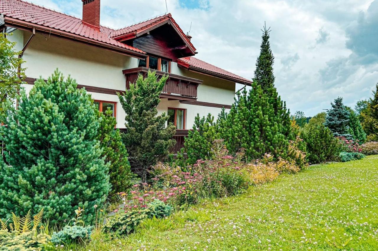 シュチルク Przystanek Gory Bed & Breakfast エクステリア 写真